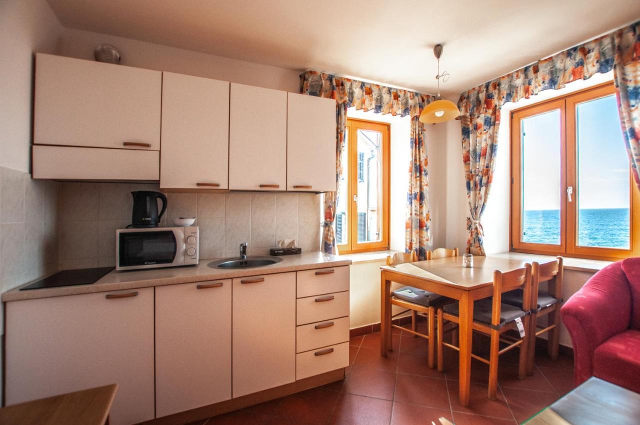 Apartments Punta Piran Exterior photo