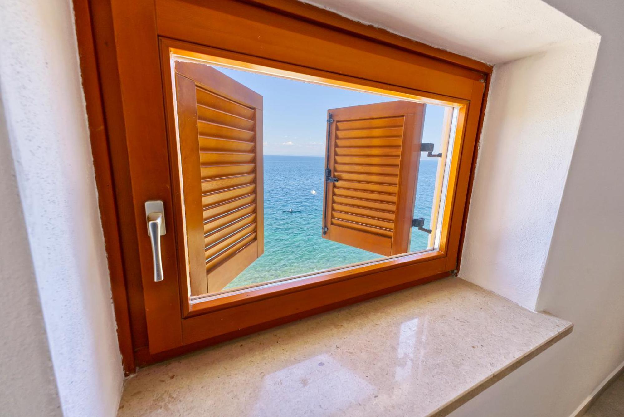 Apartments Punta Piran Exterior photo