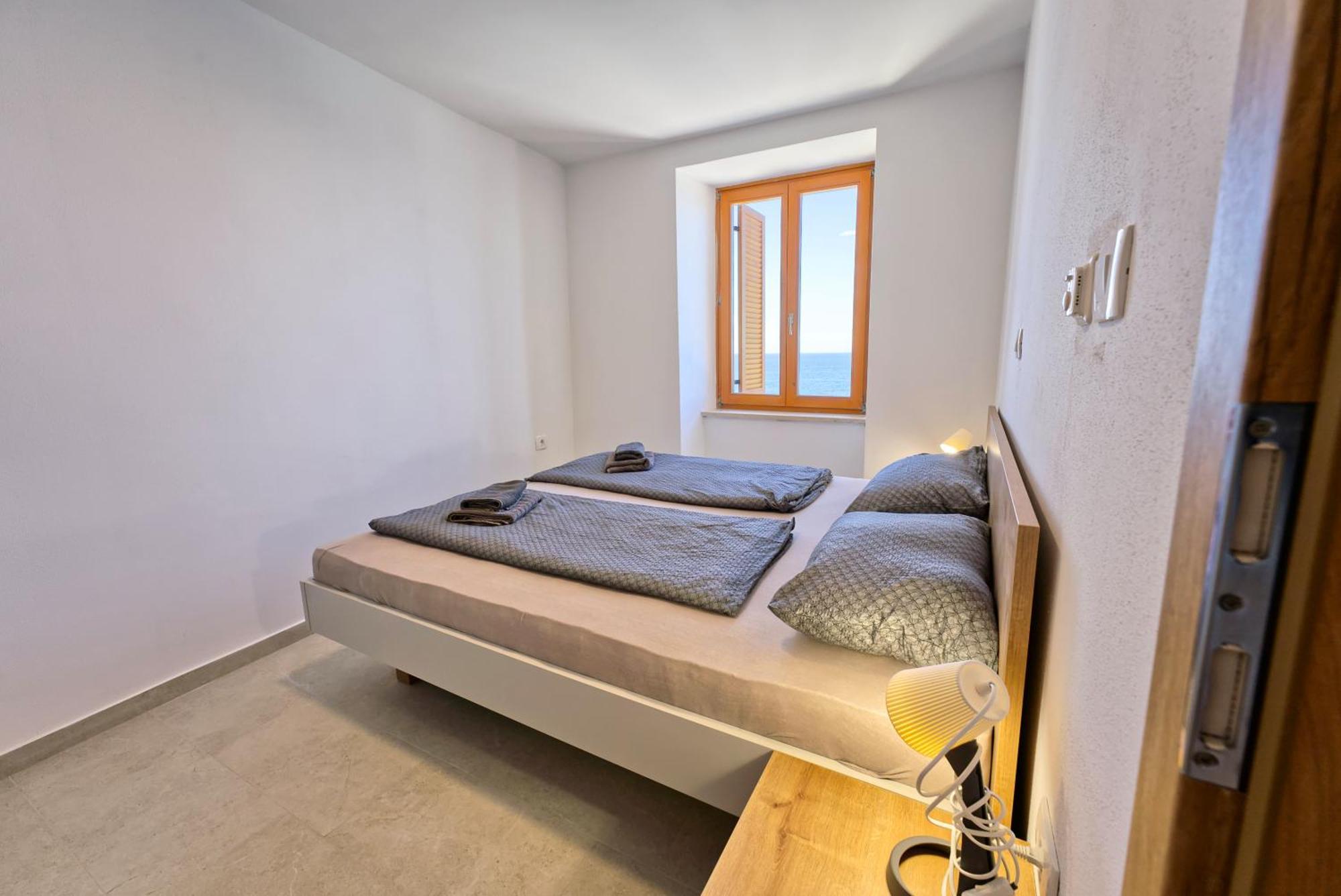 Apartments Punta Piran Exterior photo